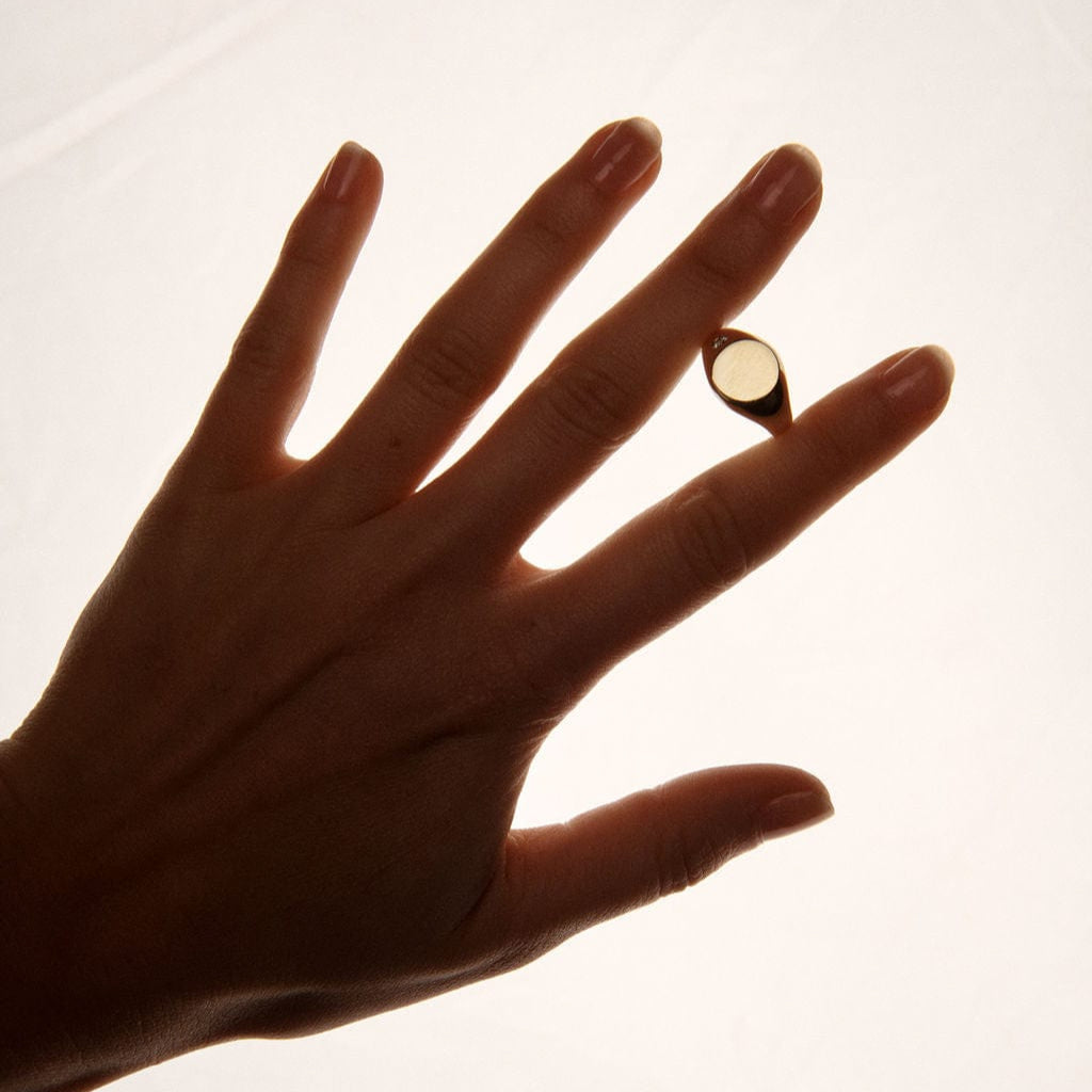 EFStudios Round Signet Ring