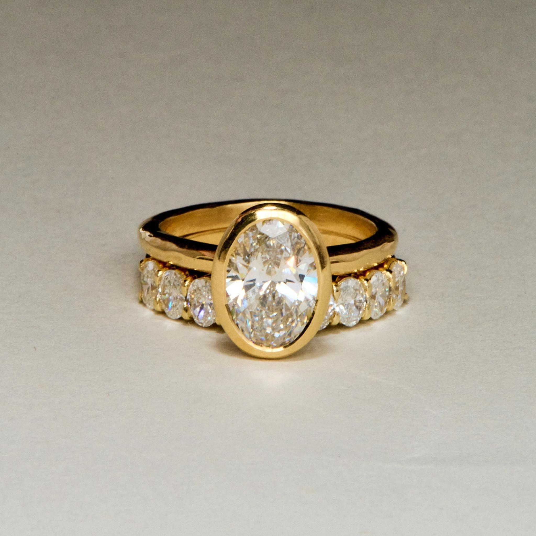 EFStudios Oval Diamond Half Eternity Band