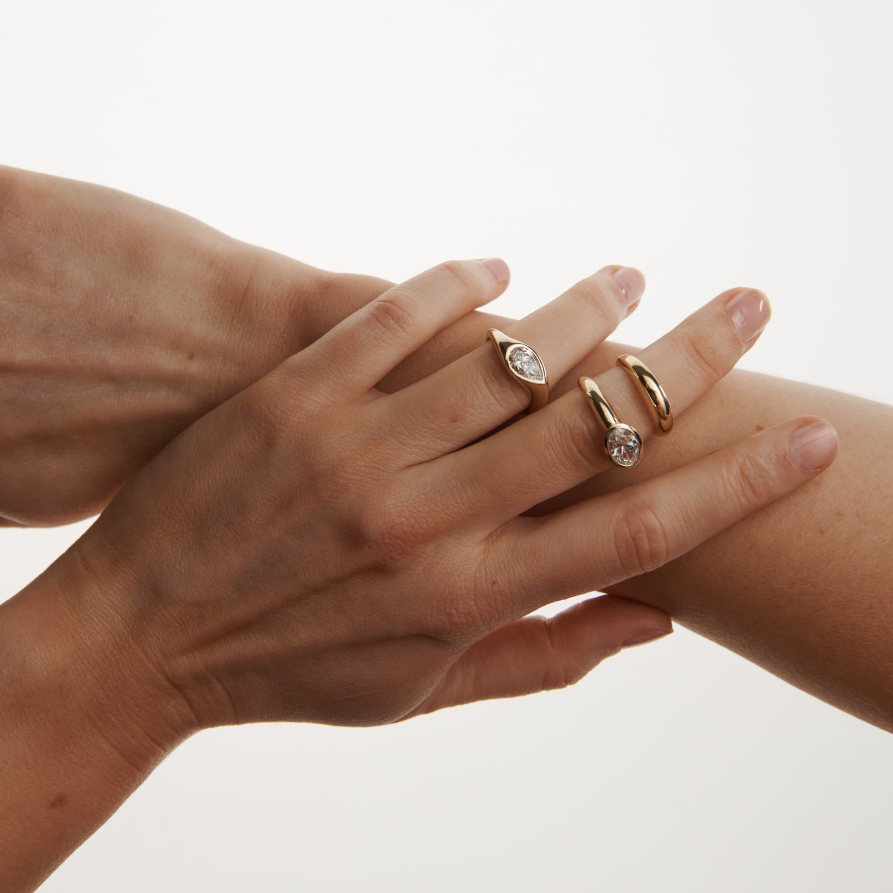 EFStudios The Kate Ring - Pear Curved Signet Ring